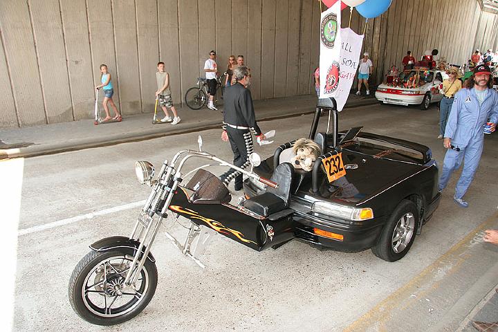 h20070511_ArtCarParade1 149 